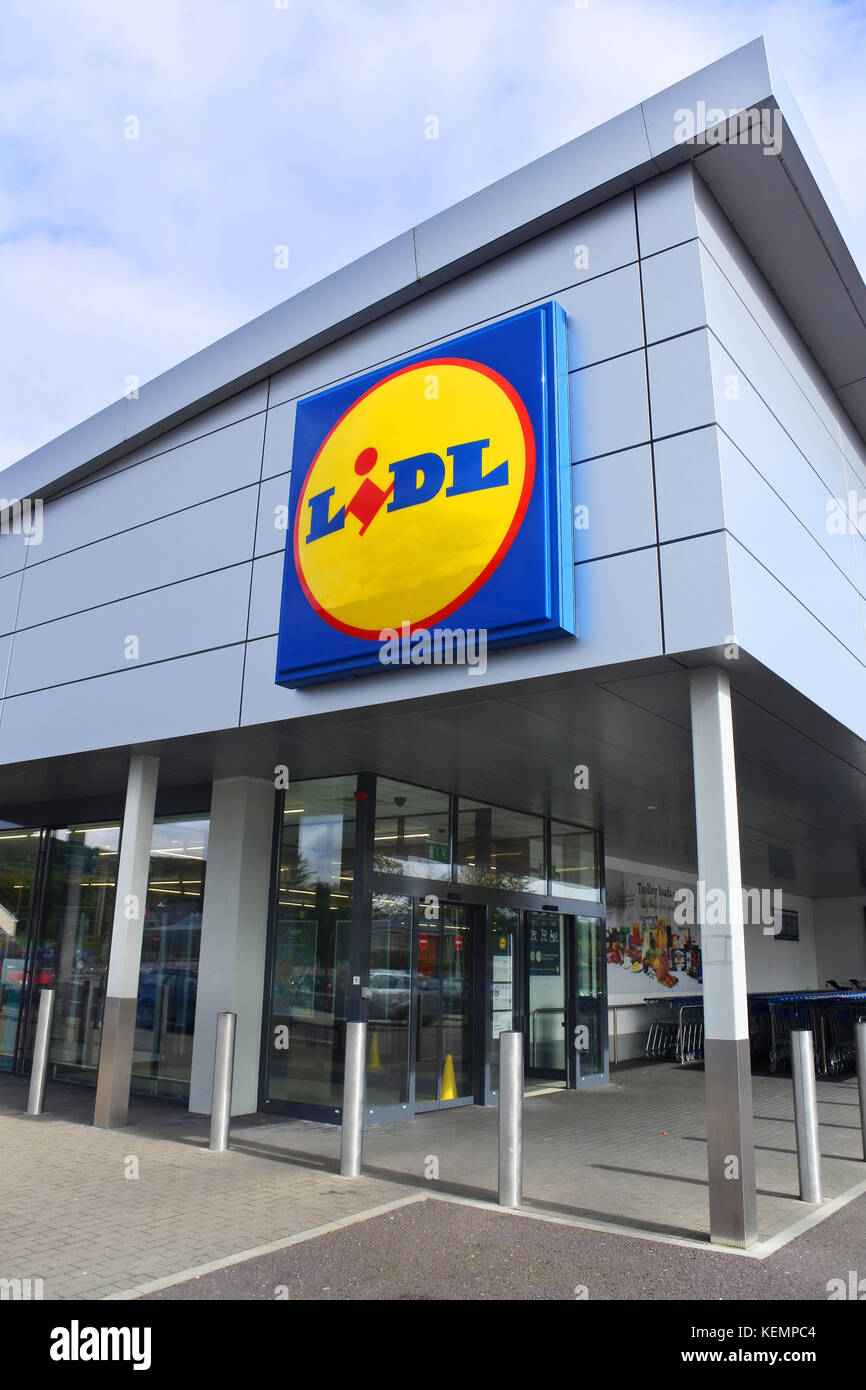 Supermercato Lidl, Kenmare, nella contea di Kerry, Irlanda - Giovanni Gollop Foto Stock