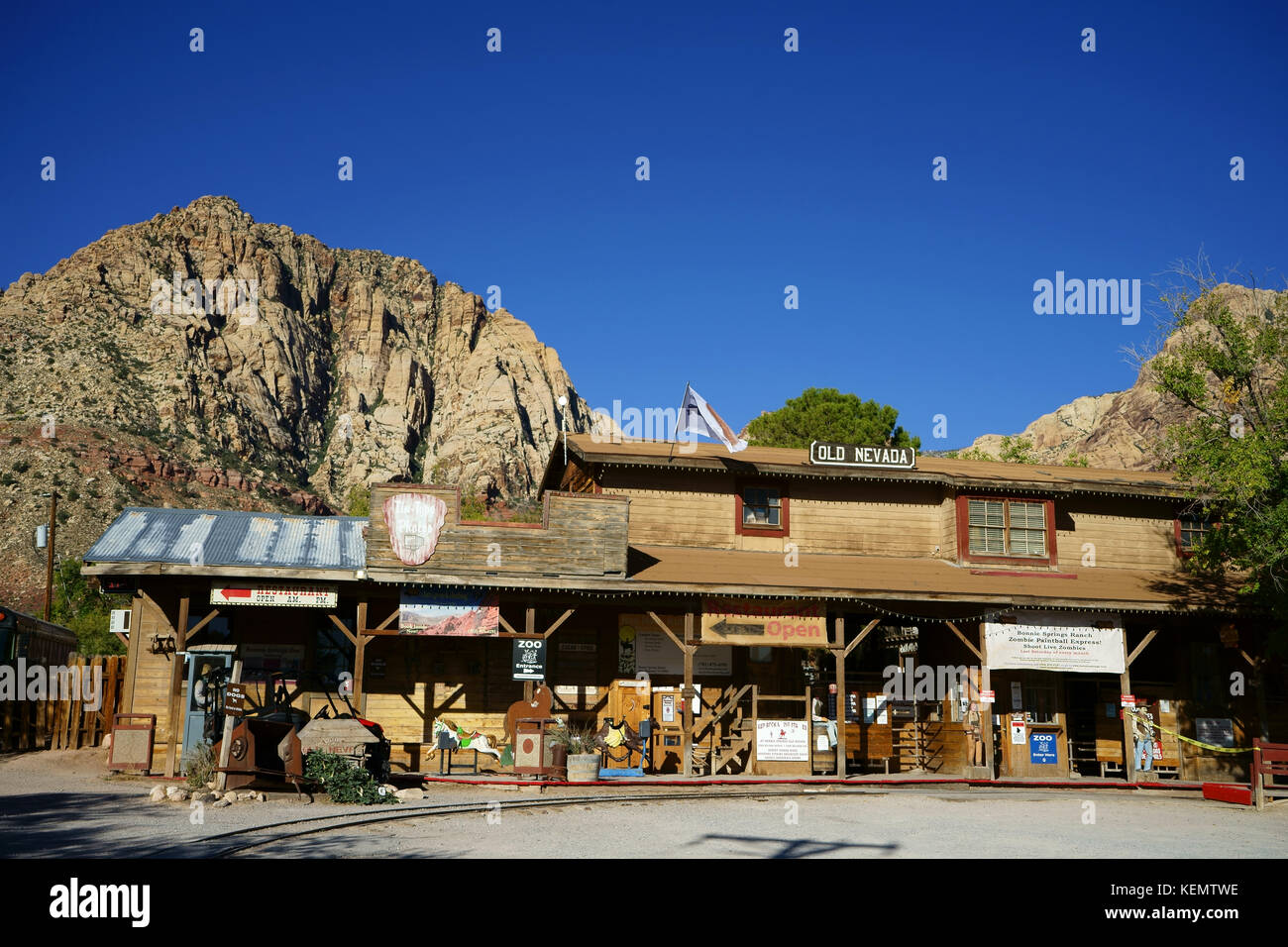Negozio di antiquariato e divertimento centro di Bonnie Springs Resort, il Red Rock Canyon, Nevada Foto Stock