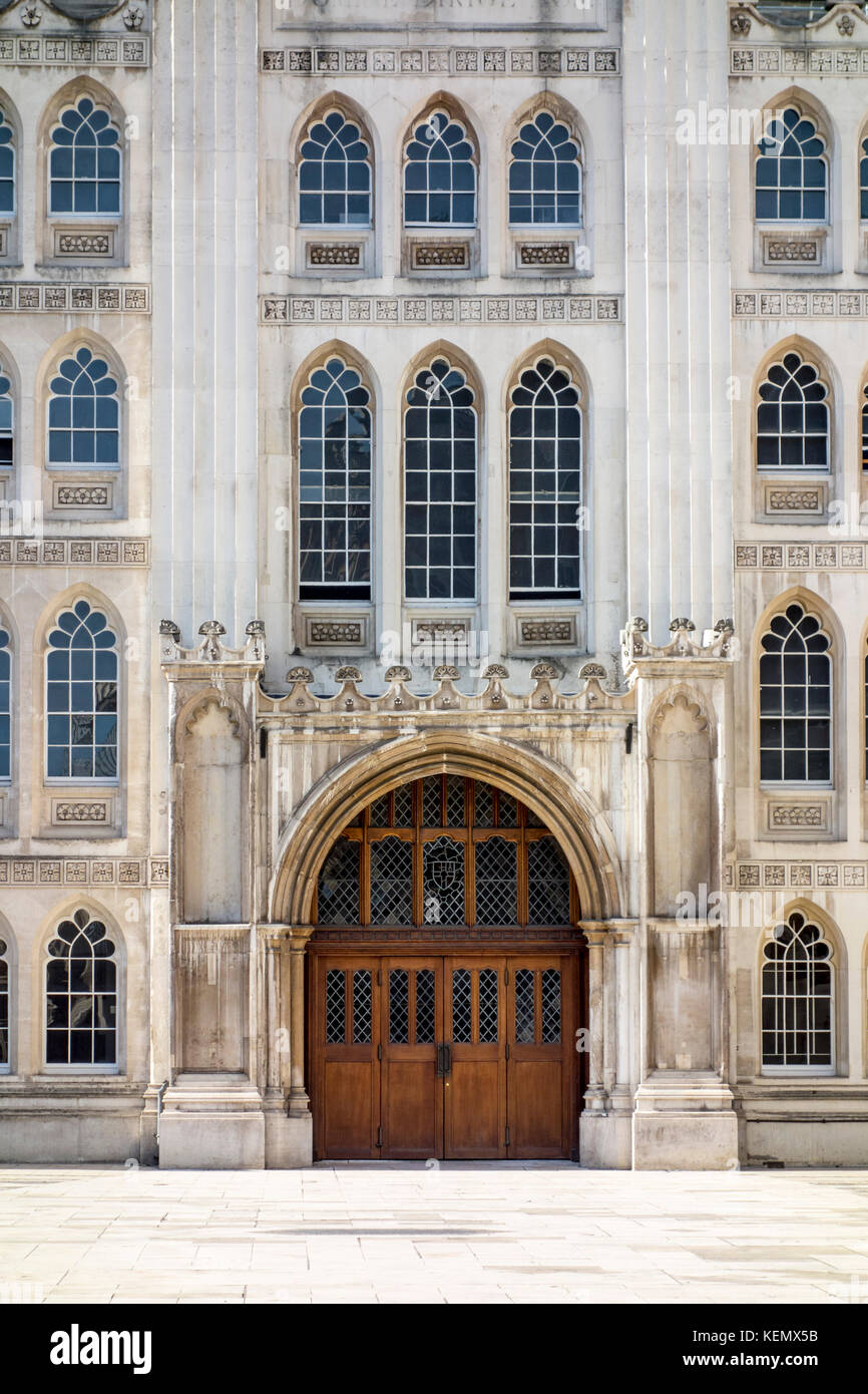 Guildhall edificio londinese grande entrata facciata town hall e il cerimoniale e il centro amministrativo della città di Londra, Regno Unito Foto Stock