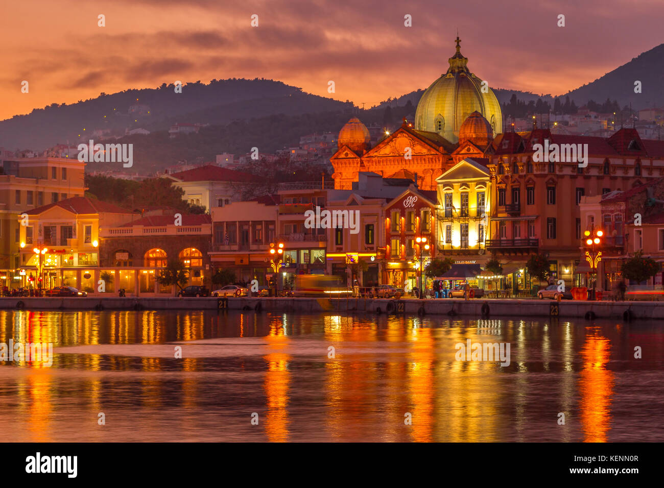 Ora d'oro alla città di Mytilene, la capitale dell'isola di Lesvos, Grecia. Foto Stock