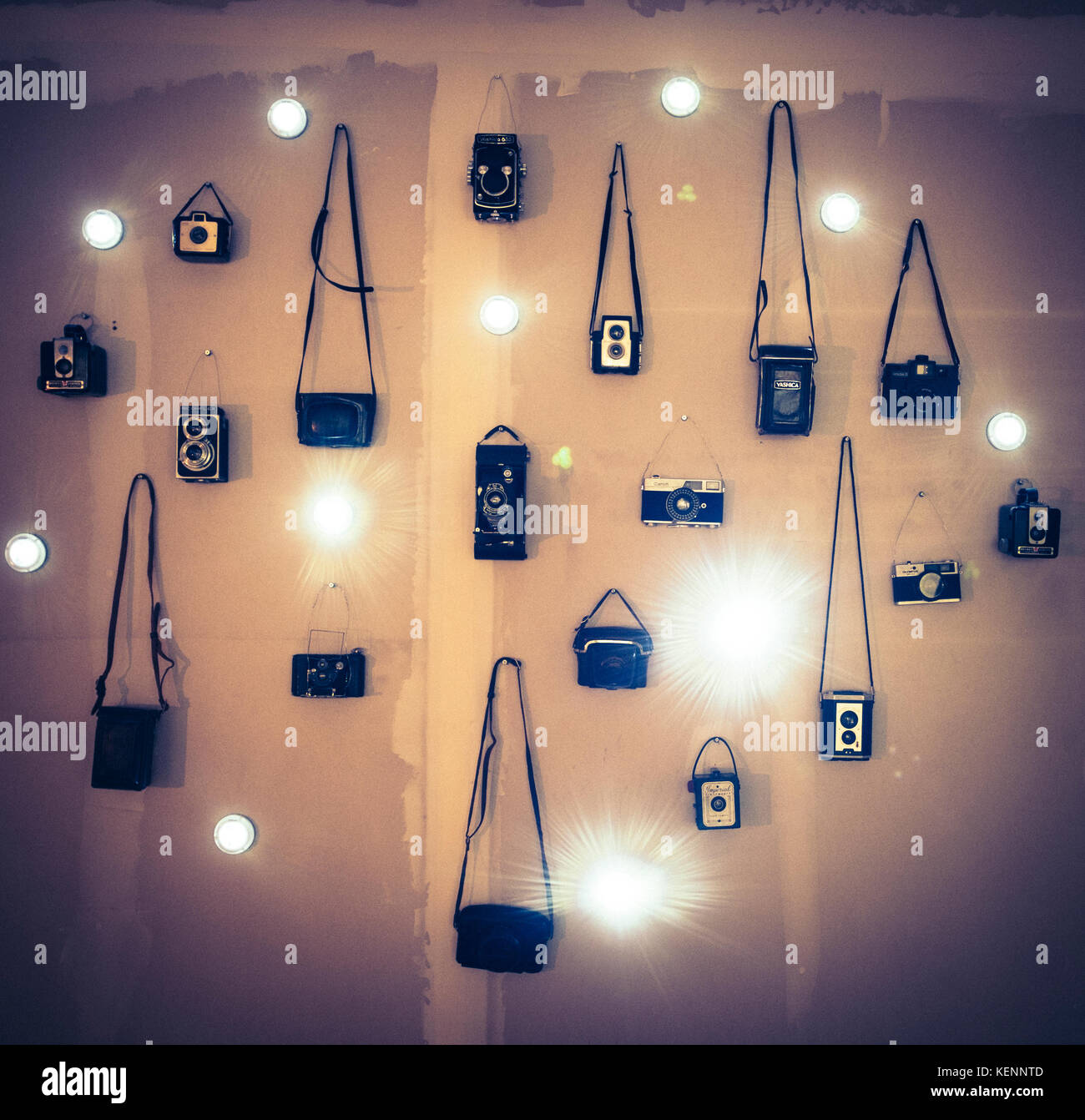 Parete di fotocamere classiche Foto Stock