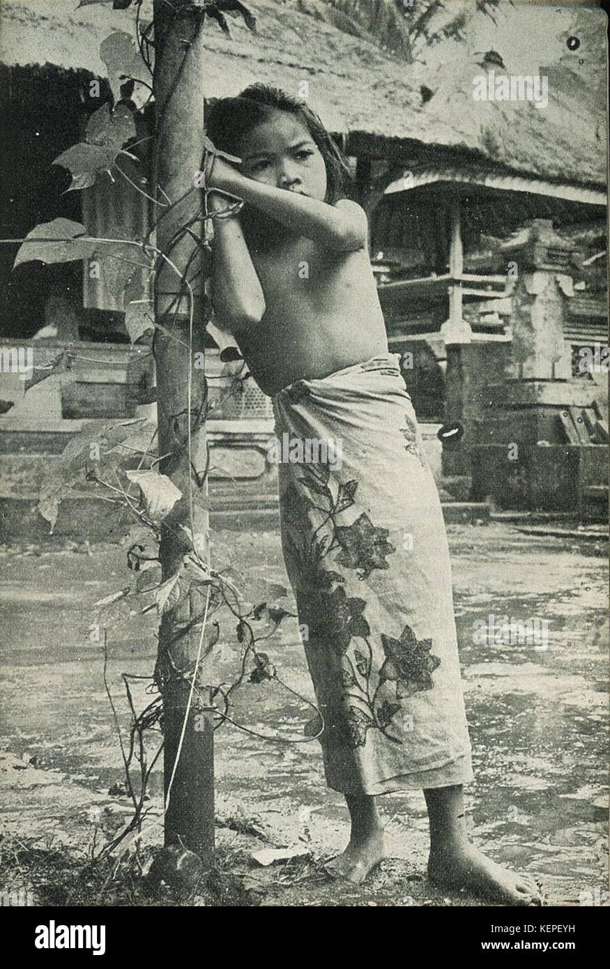 Ragazza prima venuta di età cerimonia, Bali l'isola degli dèi, p35 Foto Stock