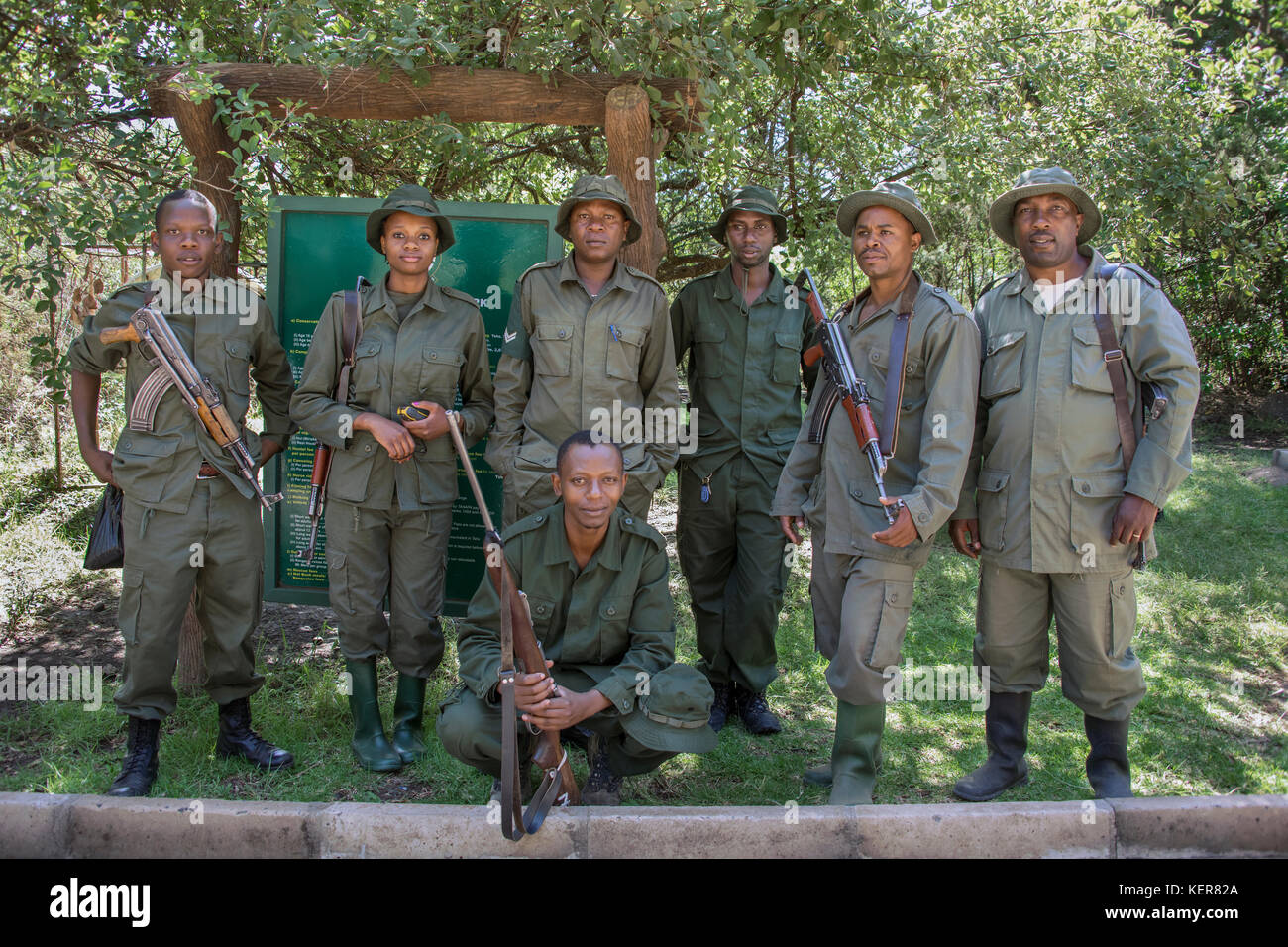 Park Rangers al Parco Nazionale di Arusha, Tanzania Foto Stock