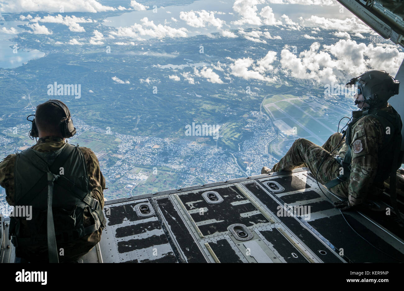 Stati Uniti Air Force 320Tattiche speciali Squadron e trentunesimo Stormo di soccorso degli operatori militare condotta in caduta libera le operazioni Foto Stock