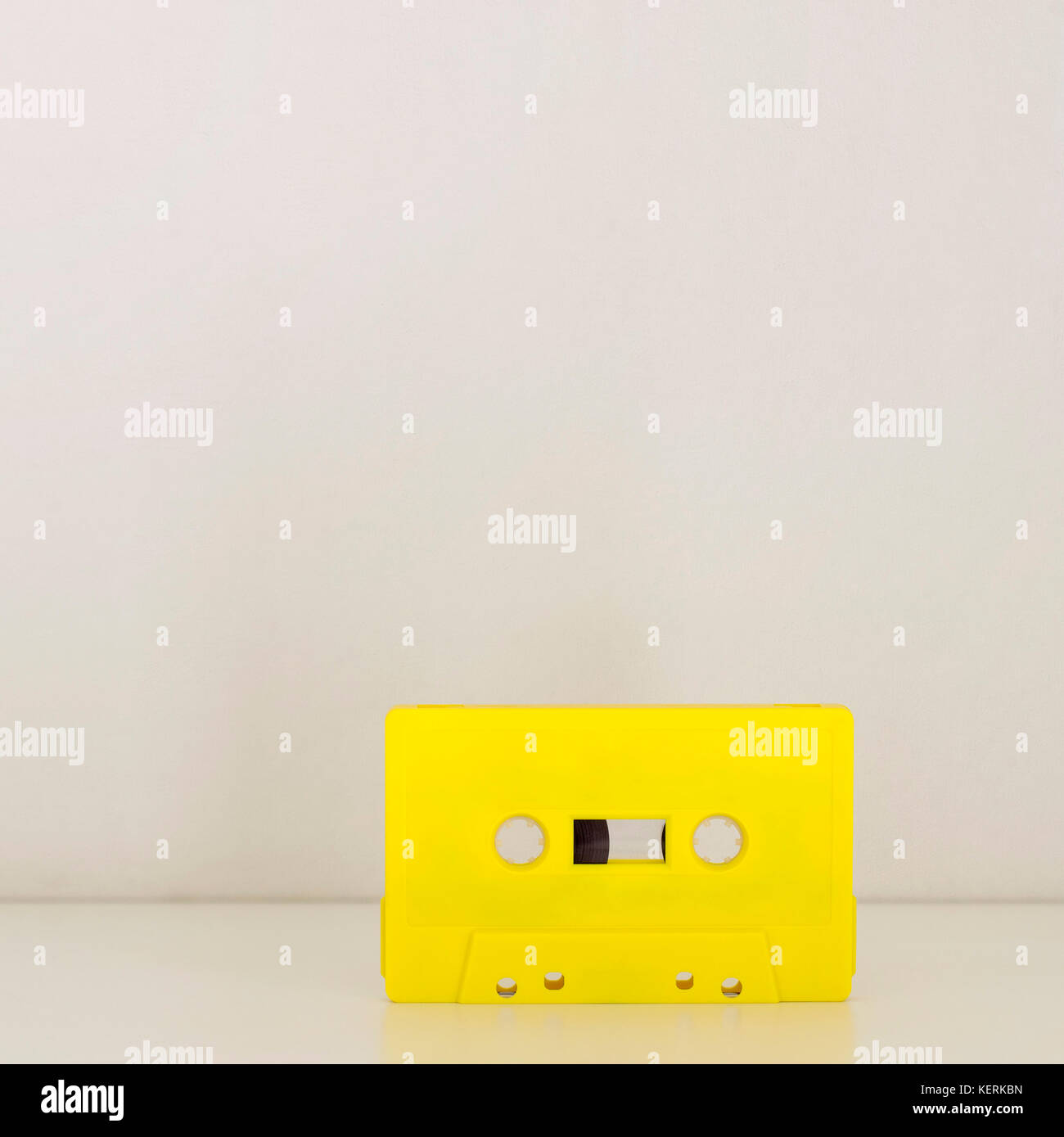 Giallo retrò di cassette audio Foto Stock