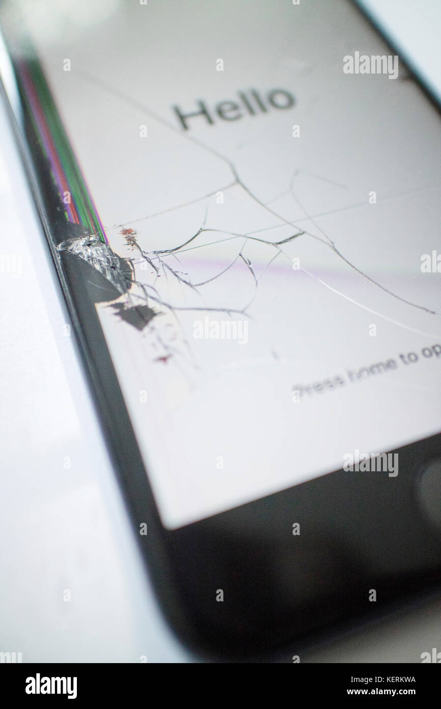 Apple iphone 7 plus con schermo incrinato Foto Stock