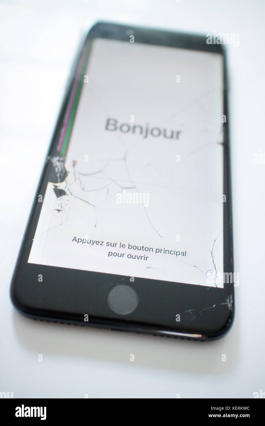 Apple iphone 7 plus con schermo incrinato Foto Stock