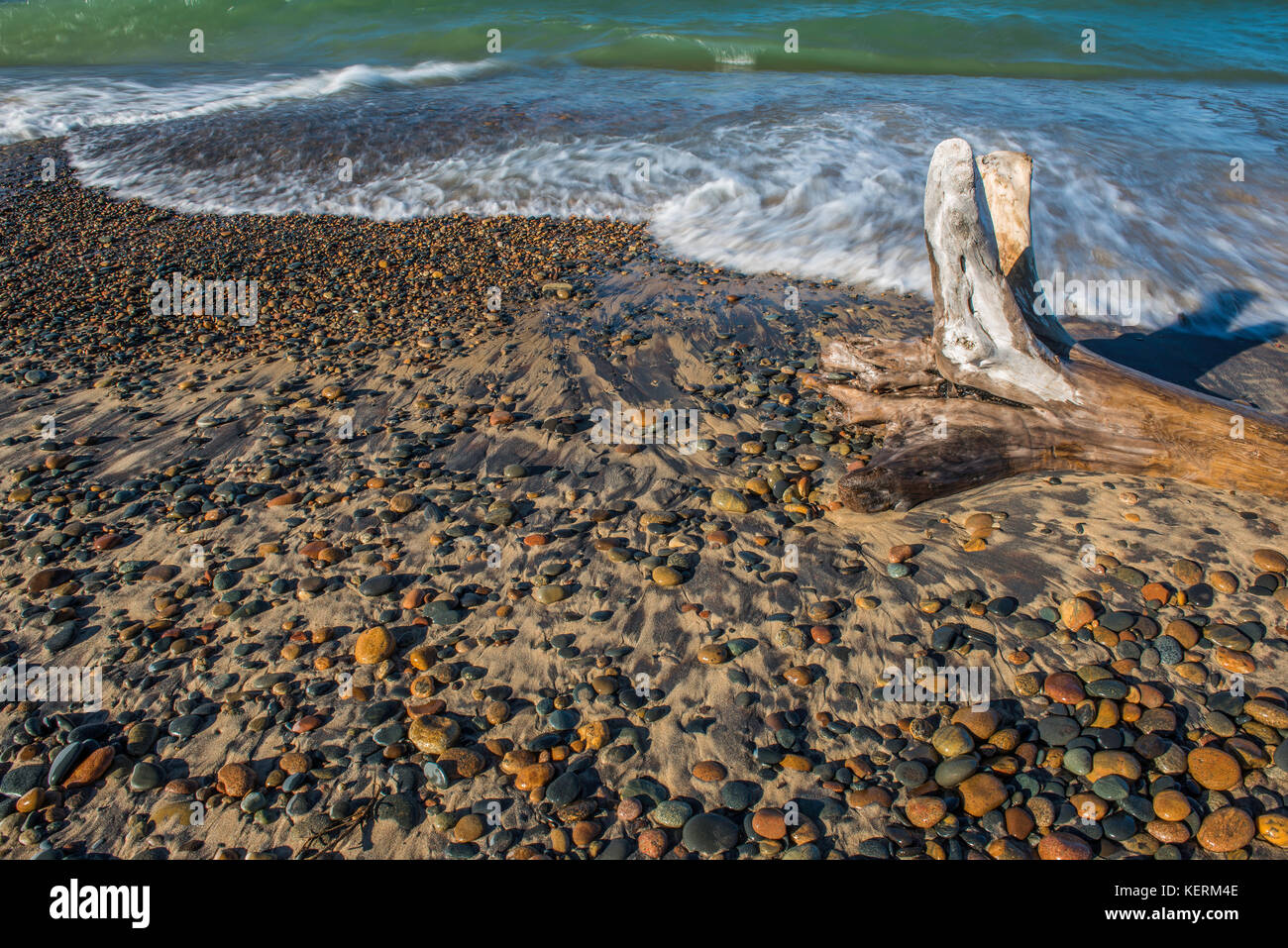 Ciottoli lungo il lago Superior, coregoni Point Beach, Michigan STATI UNITI D'AMERICA da Bruce Montagne/Dembinsky Associa foto Foto Stock