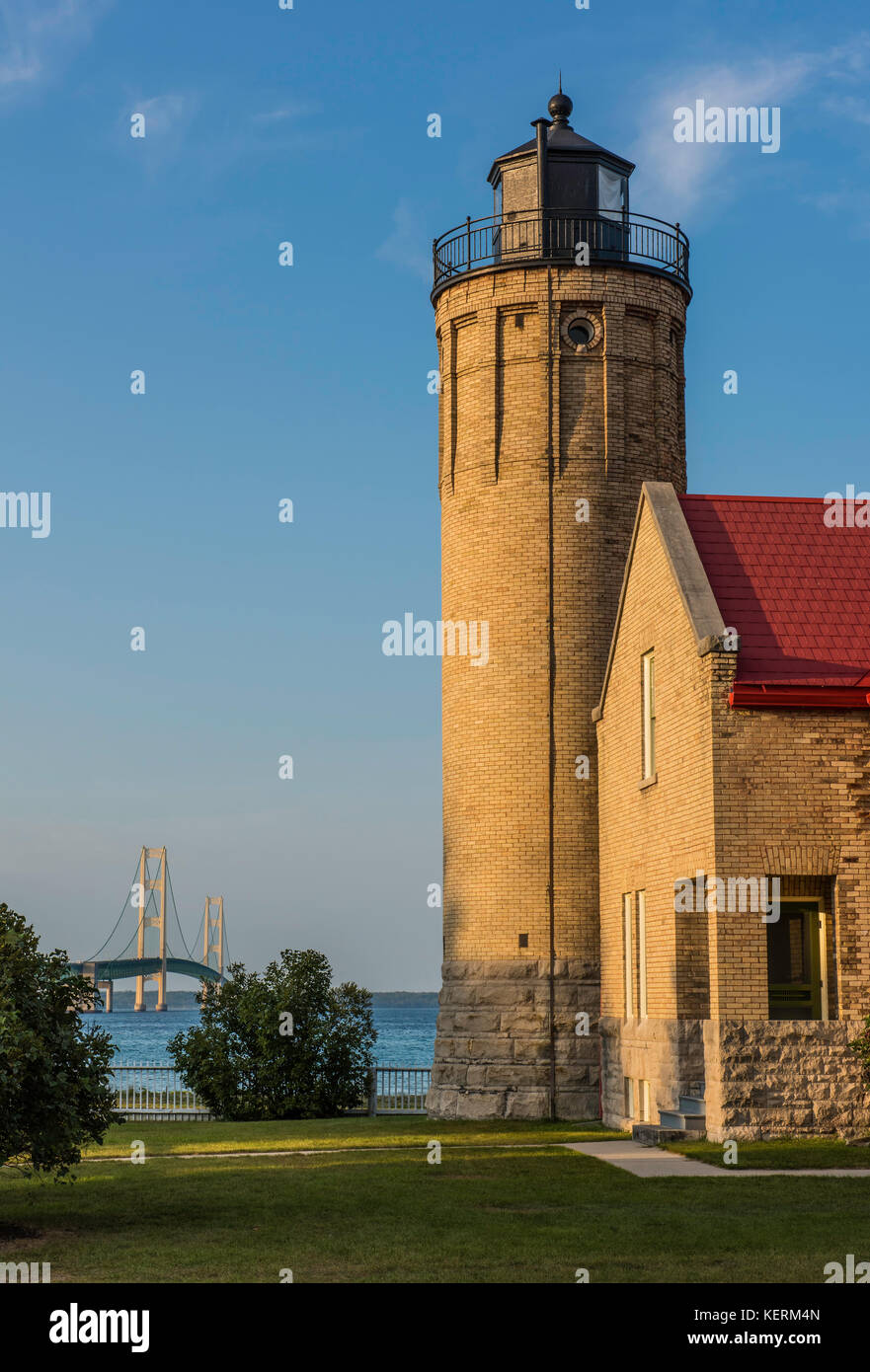 Old Mackinac Point Lighthouse, ponte Mackinac, Michigan STATI UNITI D'AMERICA da Bruce Montagne/Dembinsky Associa foto Foto Stock