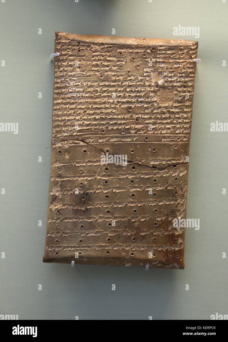 Un Consiglio per un principe. Testo letterario. 700-650 A.C. Ninive, Iraq settentrionale. Tavoletta argillosa. British Museum. Londra. GBR. Foto Stock