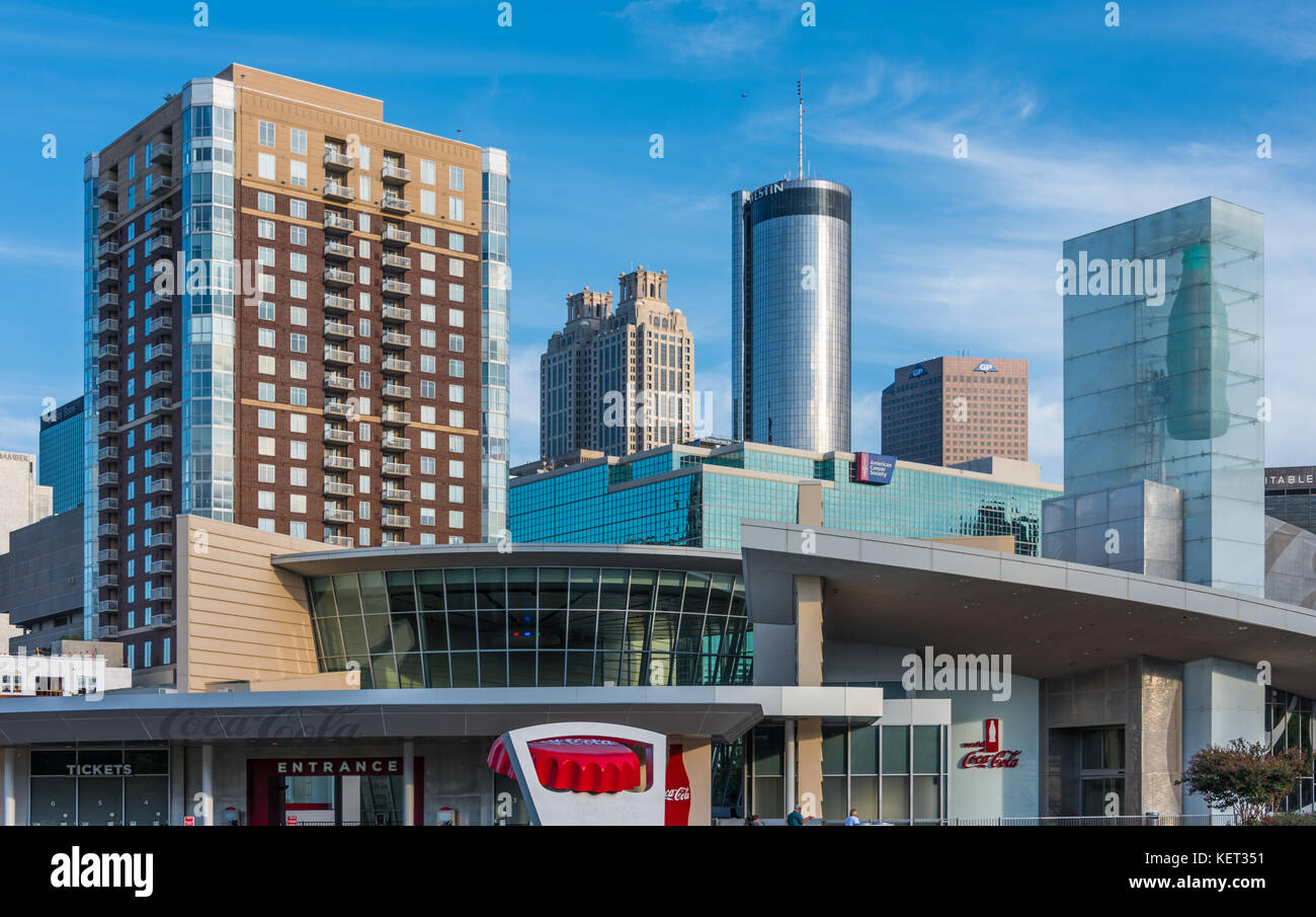 World of Coca-Cola e Downtown Atlanta, skyline della Georgia. (USA) Foto Stock