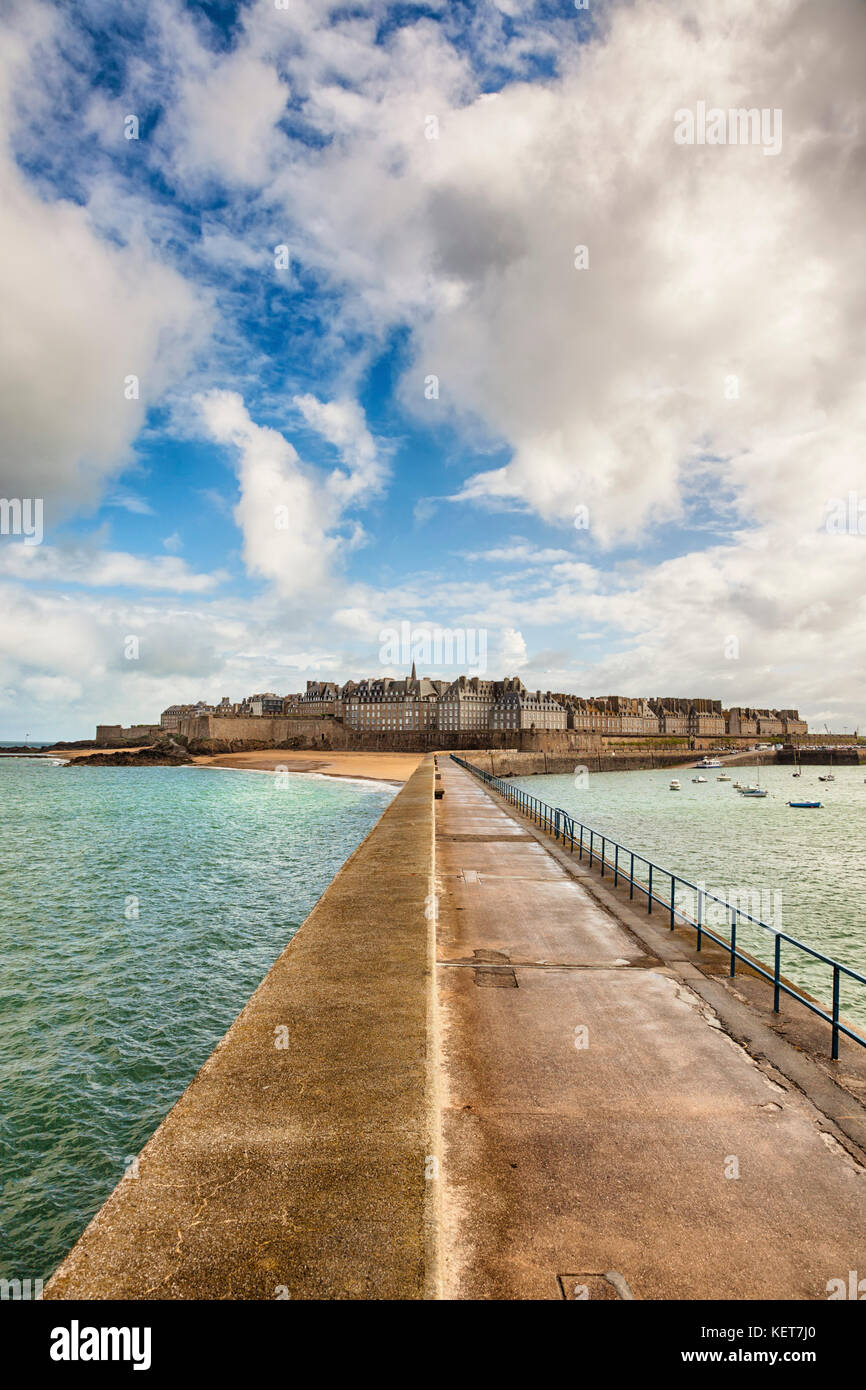 Città murata o intra muros di Saint-malo, Bretagna Francia Foto Stock