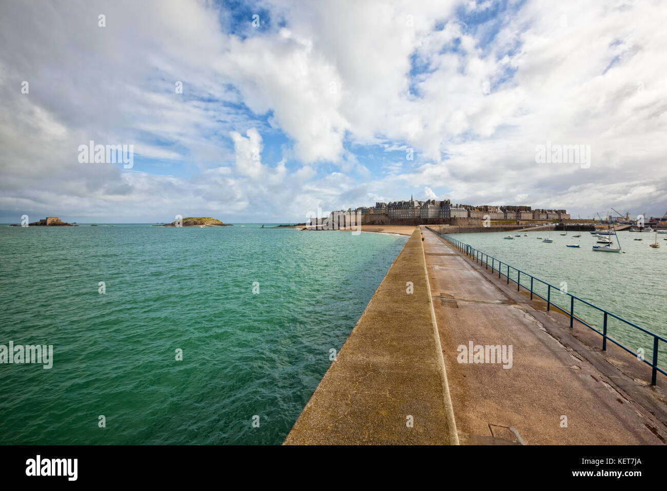 Intra Muros, la città fortificata di Saint-Malo, Bretagna, Francia Foto Stock