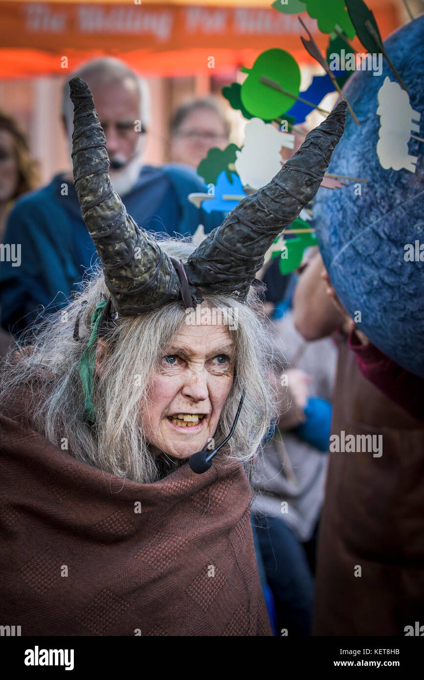 Il Ordinalia - Cornish mistero riproduzioni eseguite durante il Penryn Kemeneth una due giorni di heritage festival a Penryn Cornwall. Foto Stock