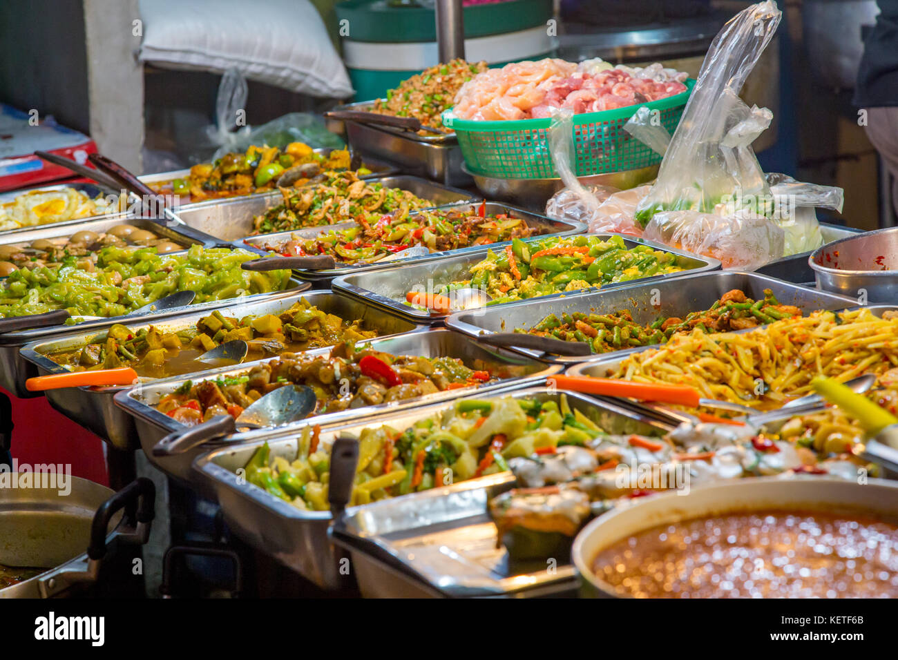 Cucina di strada in stallo, Bangkok, Thailandia Foto Stock