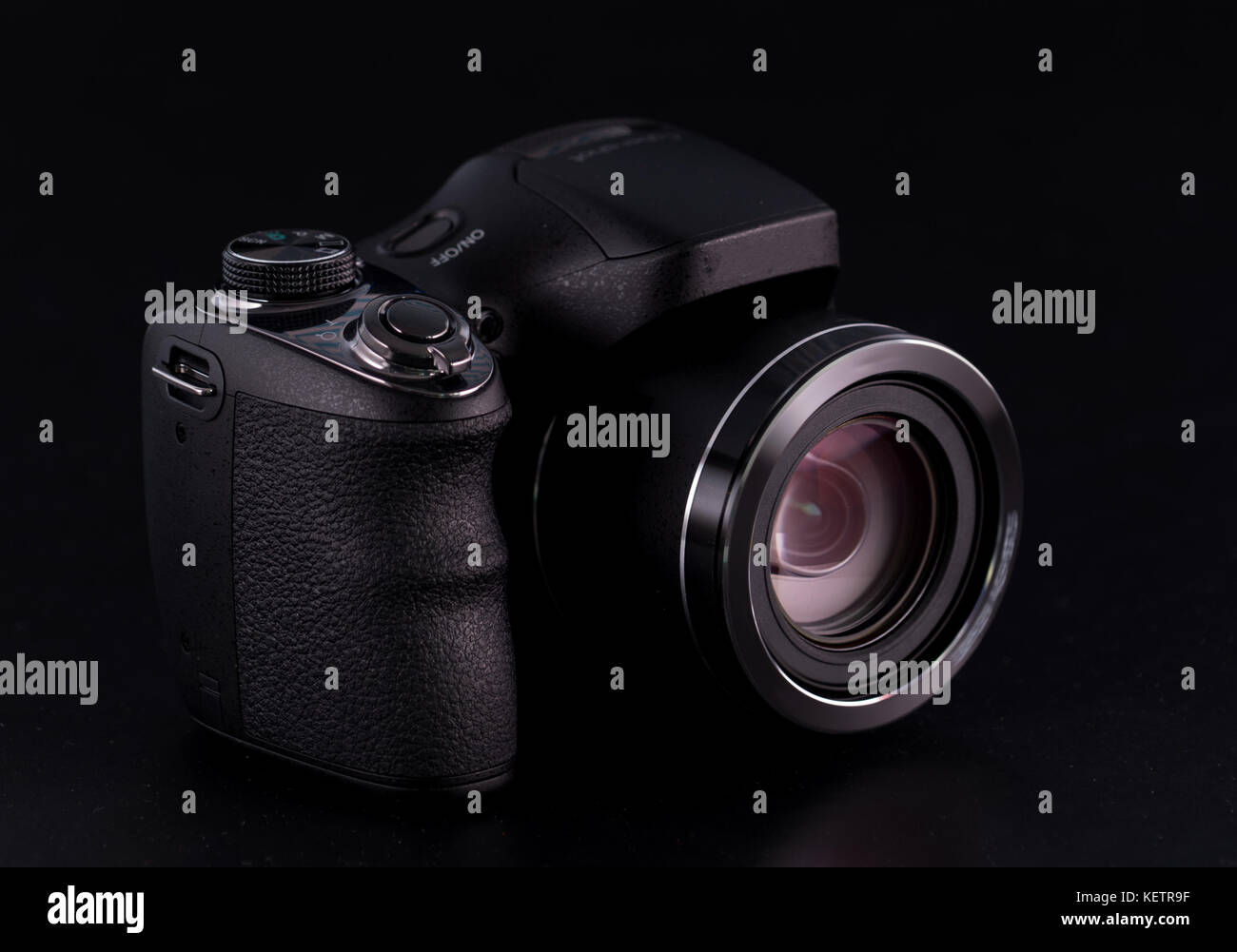 Mirrorless digitale foto fotocamera con lenti di zoom Foto Stock
