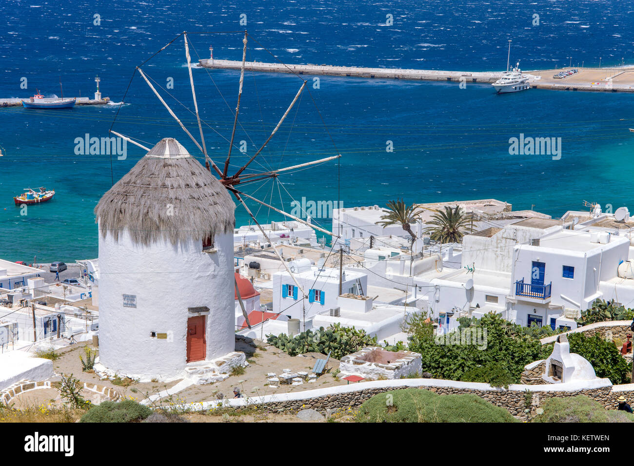 Vista dal mulino a Mykonos-town, Mykonos, Grecia Foto Stock