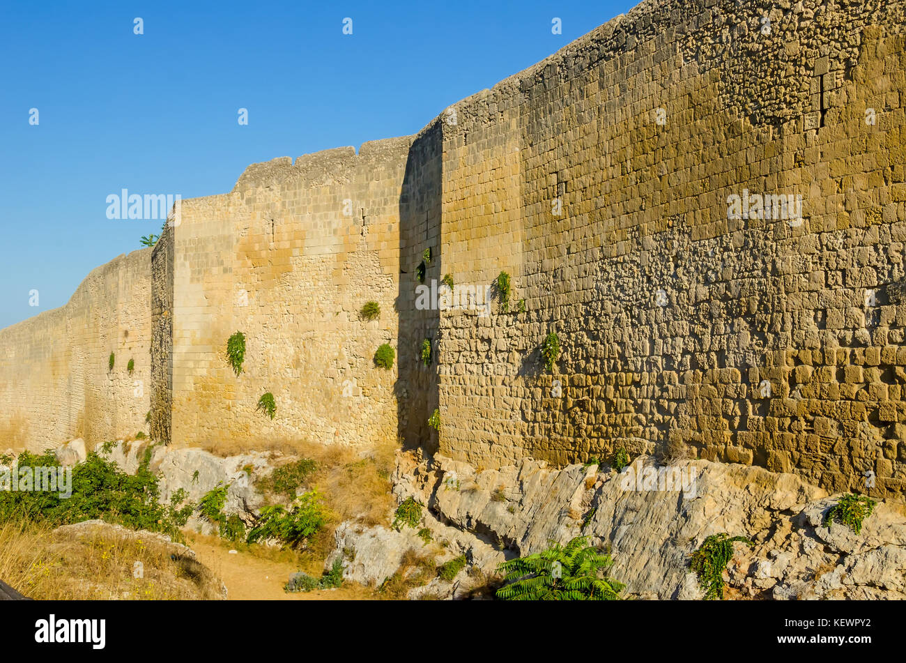 La città di Tarquinia Italia cinta muraria medievale, Viterbo, Lazio, Italia. Foto Stock