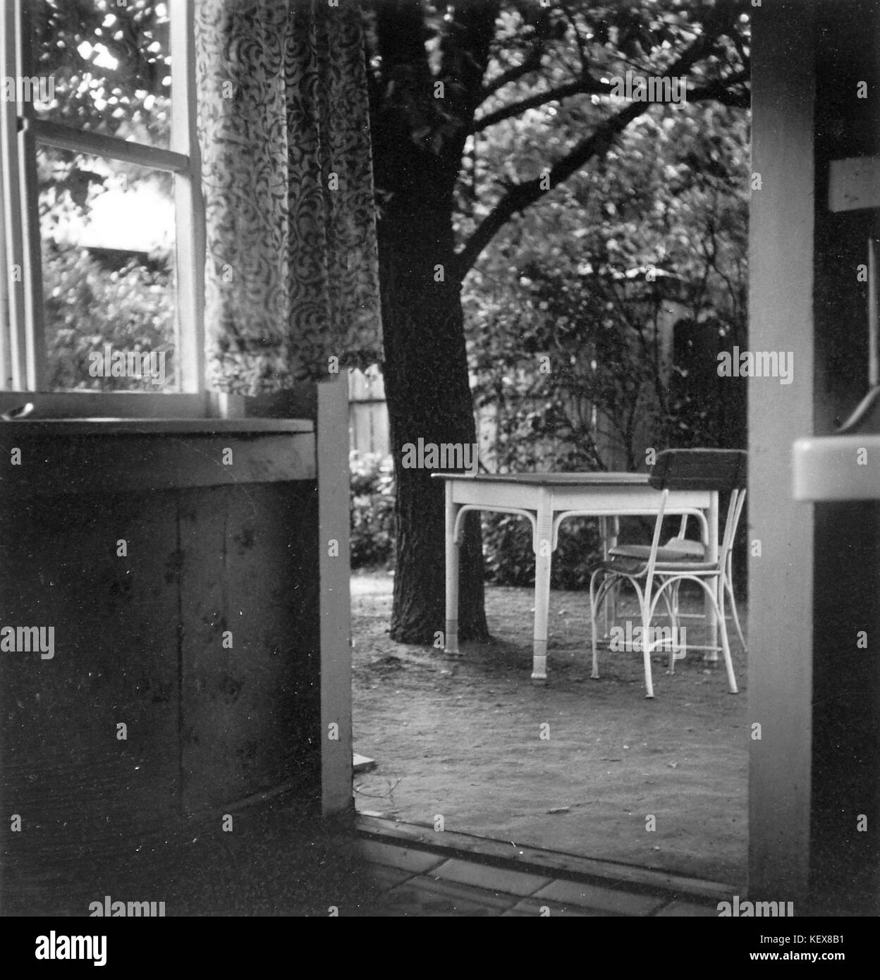 Una fotografia storica del 1935, scattata da Fortepan, che mostra un'immagine di quel periodo. La foto offre uno sguardo sulla vita quotidiana o su eventi significativi dell'inizio del XX secolo, riflettendo il contesto estetico e sociale dell'epoca. Foto Stock