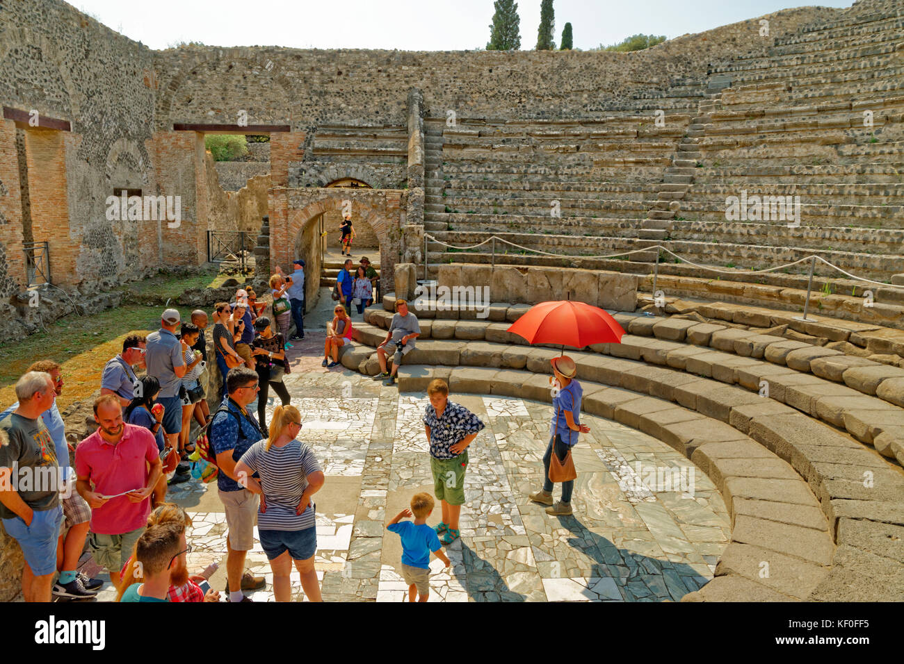 Odeon piccolo anfiteatro in rovina la città romana di Pompei a Pompei Scavi vicino a Napoli, Italia. Foto Stock