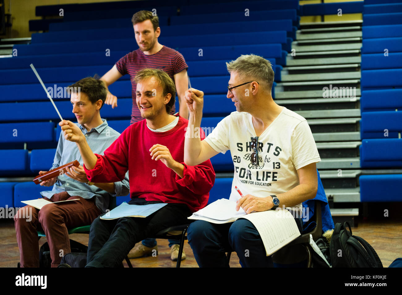 Educazione musicale : workshop di direzione con Toby Purser al MusicFest Aberystwyth luglio 2017 Foto Stock