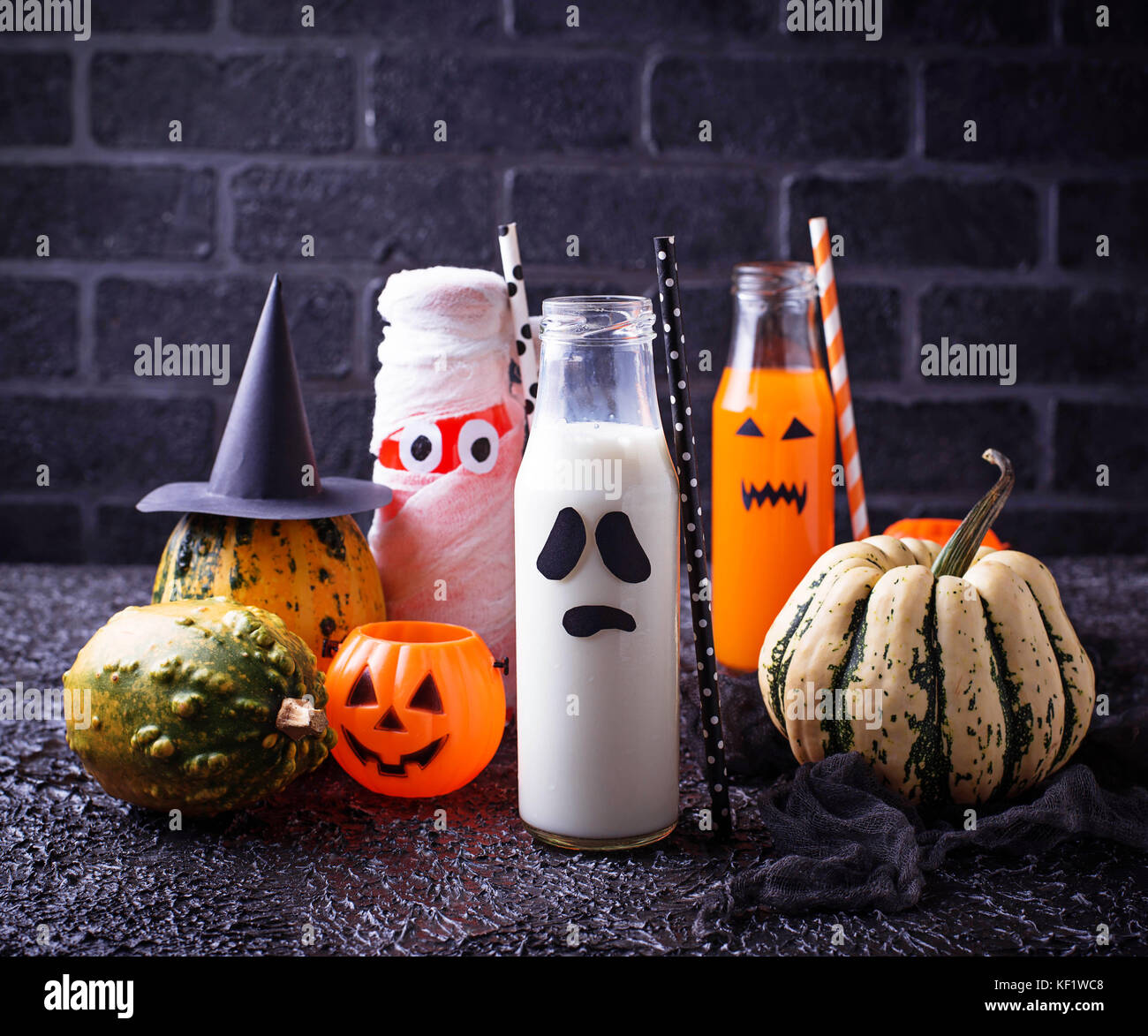 Selezione di diverse bevande halloweens per party Foto Stock
