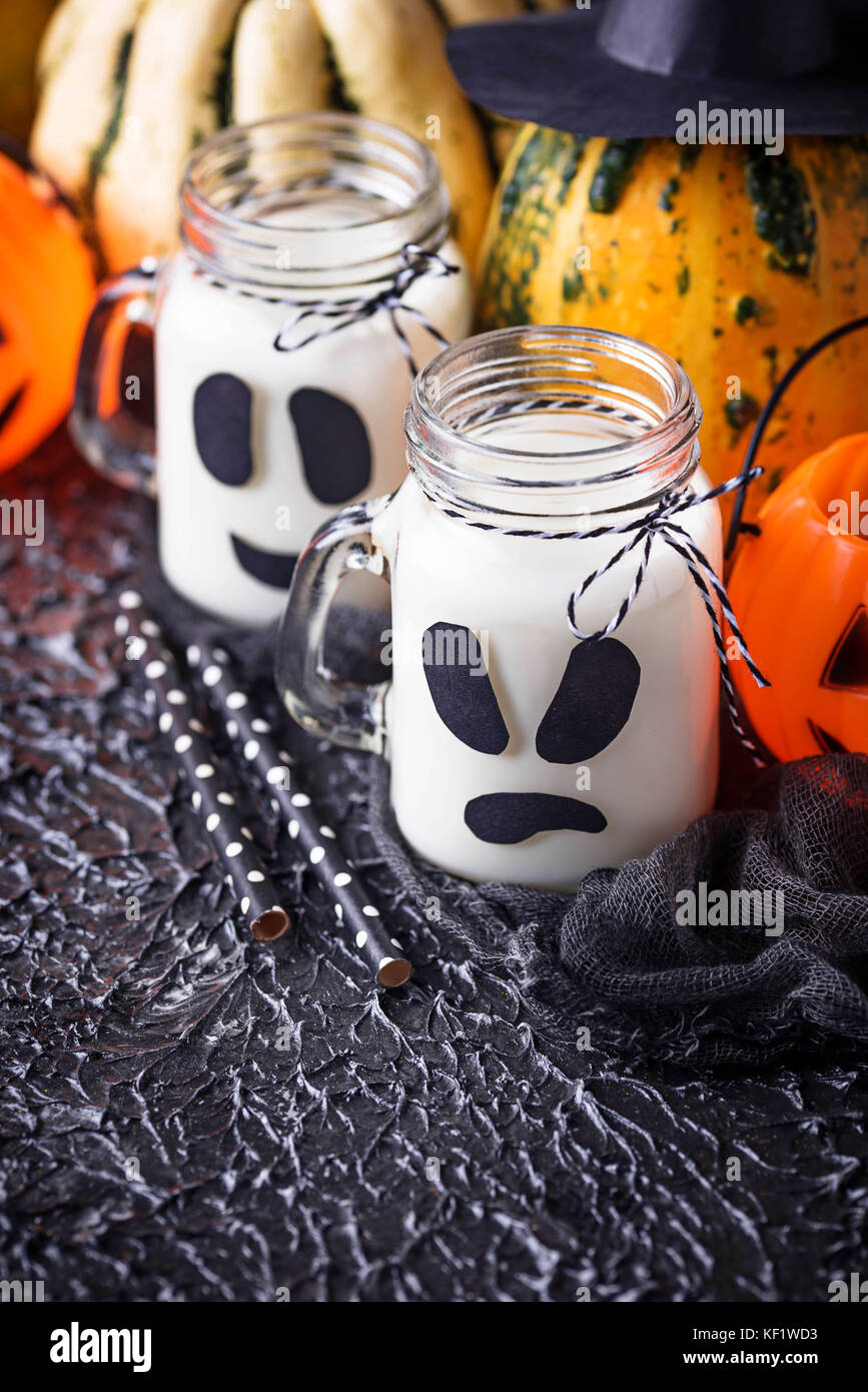 Halloween fantasma-come le bevande per party Foto Stock