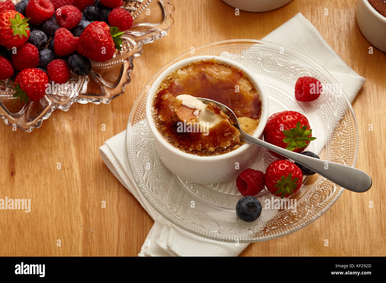 Spiced miele creme brulee Foto Stock