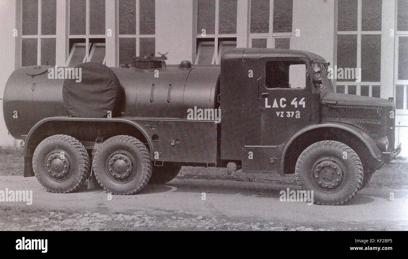 Il Tatra T85 tanker Foto Stock Il Tatra T85 tanker Foto Stock