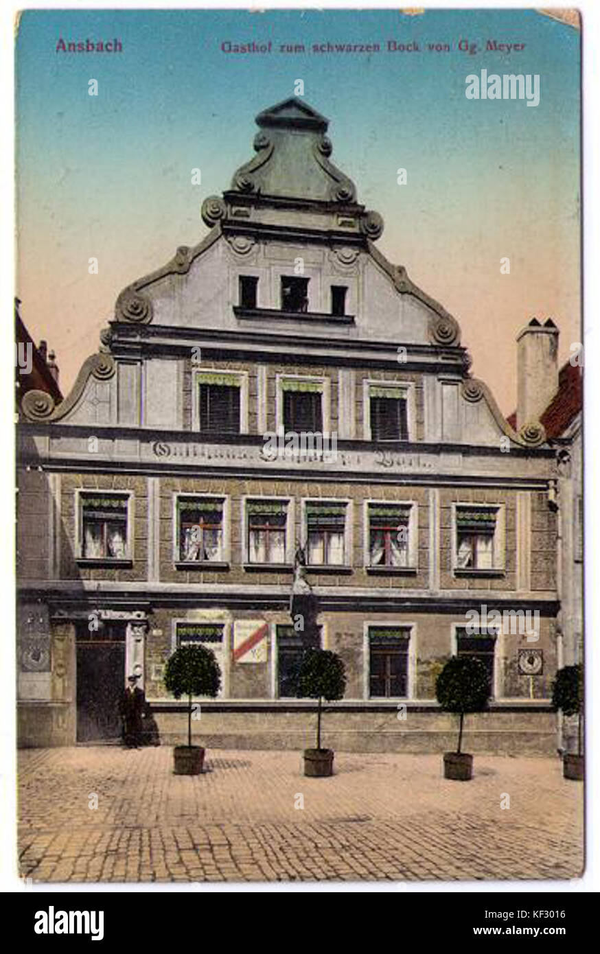 Cartolina che raffigura una scena storica di strada a Cork City, Contea di Cork, Irlanda, intorno all'anno 1899, che mostra la Grand Parade con veicoli trainati da cavalli visibili e architettura d'epoca. Foto Stock