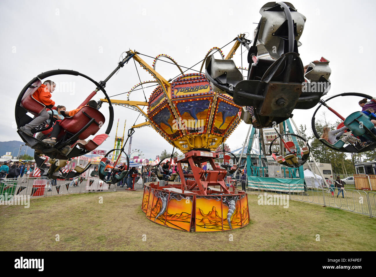 Il carnevale, ride, state fair, Alaska state fair, Palmer, Alaska, Idaho, Stati Uniti d'America, Carnival ride, parco divertimenti, bambini, boy, ragazza, bambino, divertente, bambini Foto Stock