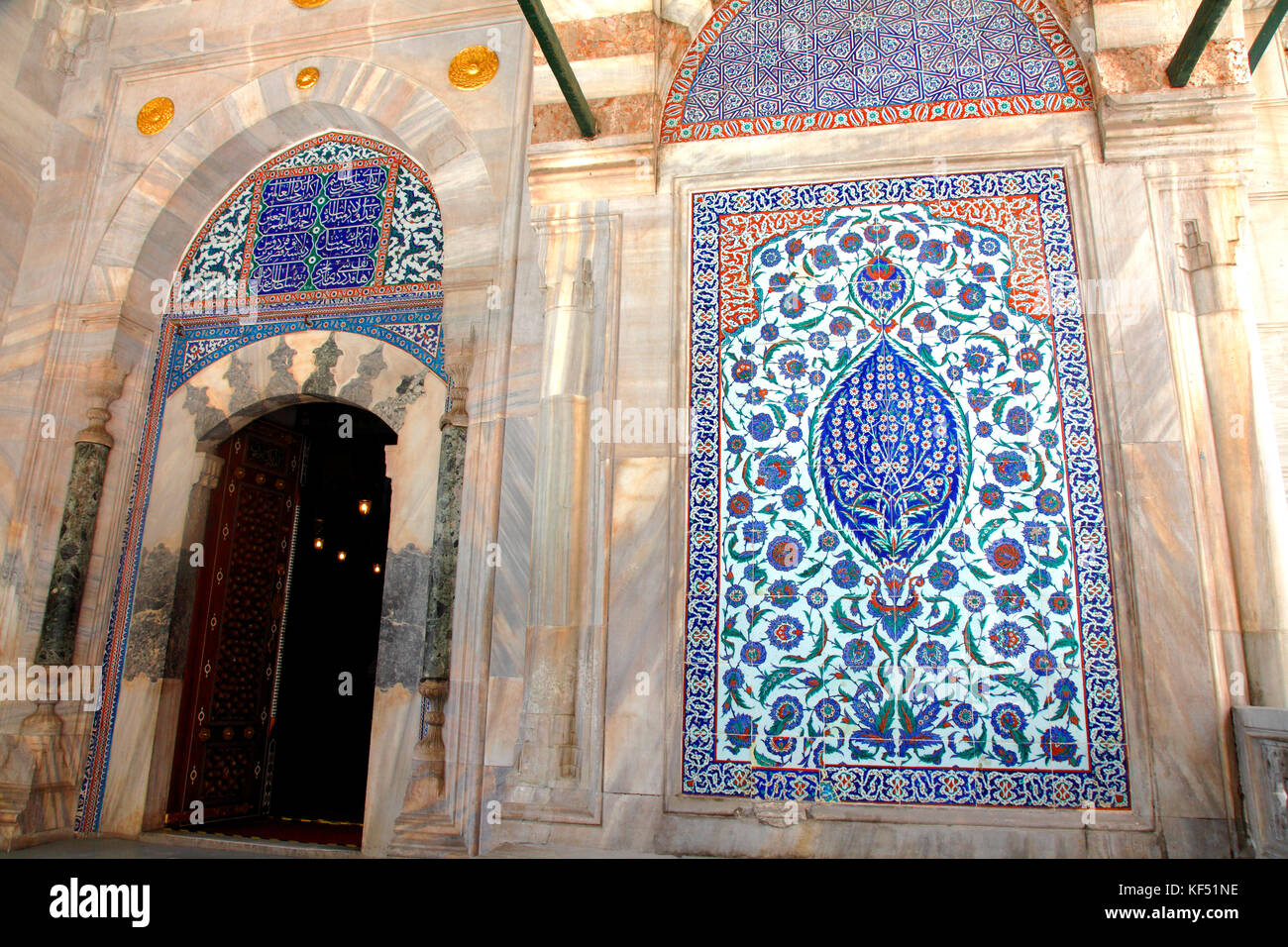 Turchia, Istanbul, comune di Fatih, distretto di Sultanahmet, Basilica di Santa Sofia (museo di Aya Sofia), mausoleo di Selime II, terracotta di Iznik Foto Stock