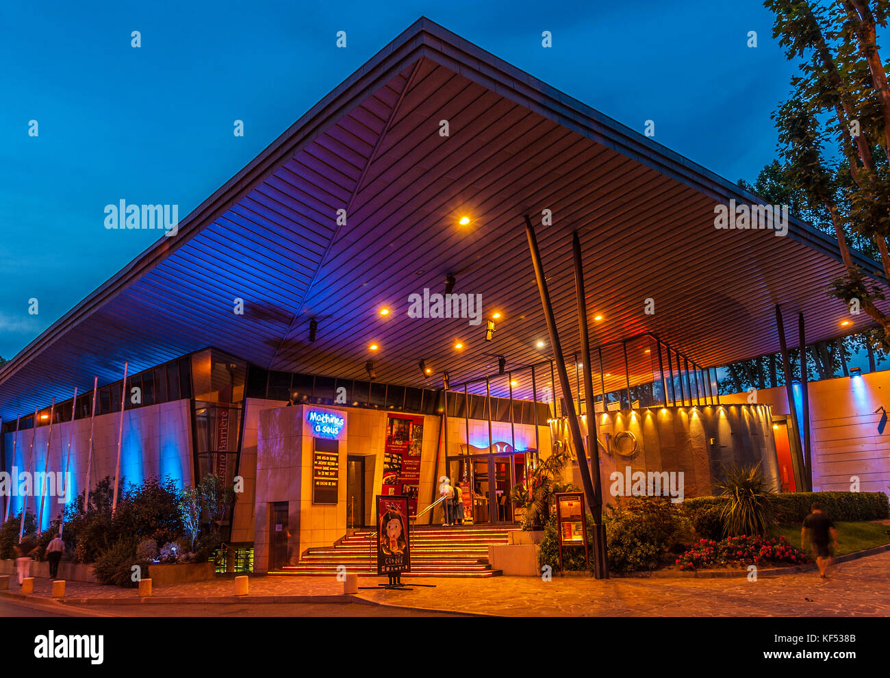 Francia, landes, città termali di Dax, il casinò di notte (Barrière) Foto Stock