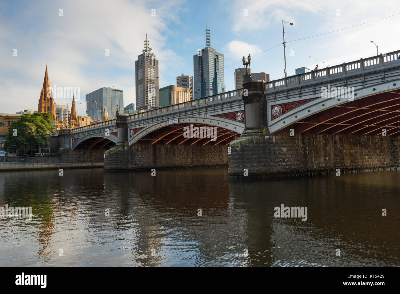 Princes ponte sul fiume Yarra, nel centro di Melbourne, Victoria, Australia. Foto Stock