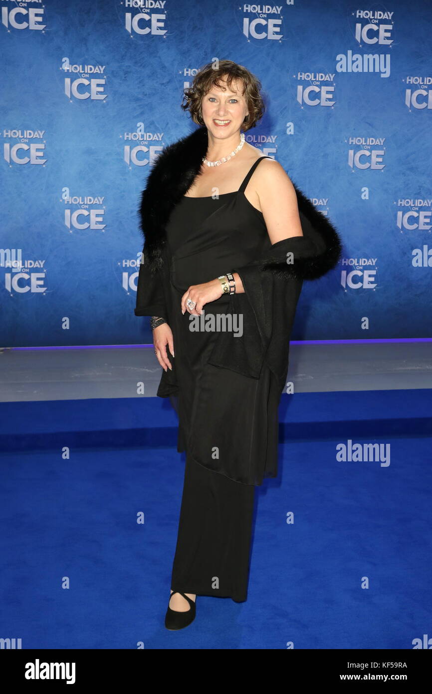 Amburgo, Germania, 12 ott 2017. Marina Kielmann frequentando il 'vacanza sul ghiaccio' apertura di stagione gala tenutosi a Barclaycard Arena, Amburgo, Germania, 12.10 Foto Stock