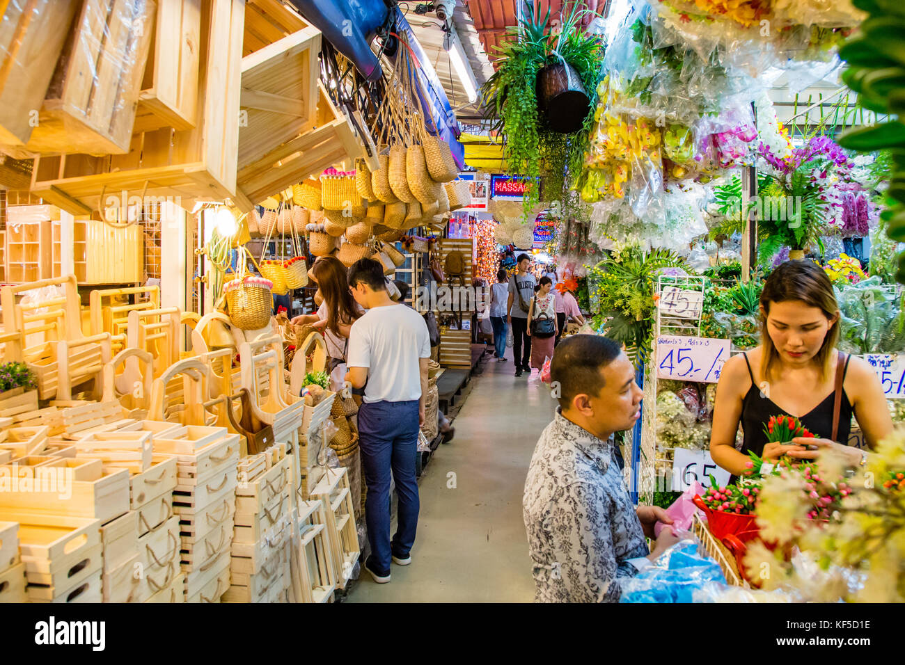 Il mercato del fine settimana di Chatuchak, Bangkok, Thailandia Foto Stock