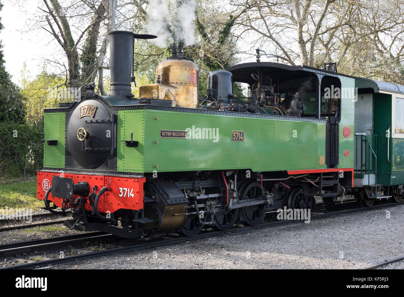 Baia della Somme, Ferroviaria Picardia Francia. Bolina a vapore treno a Le Crotoy Foto Stock