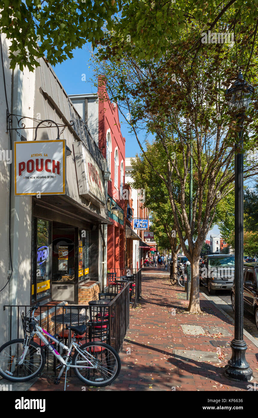 Ristoranti su East Broad Street nel centro di Atene, Georgia, Stati Uniti d'America. Foto Stock