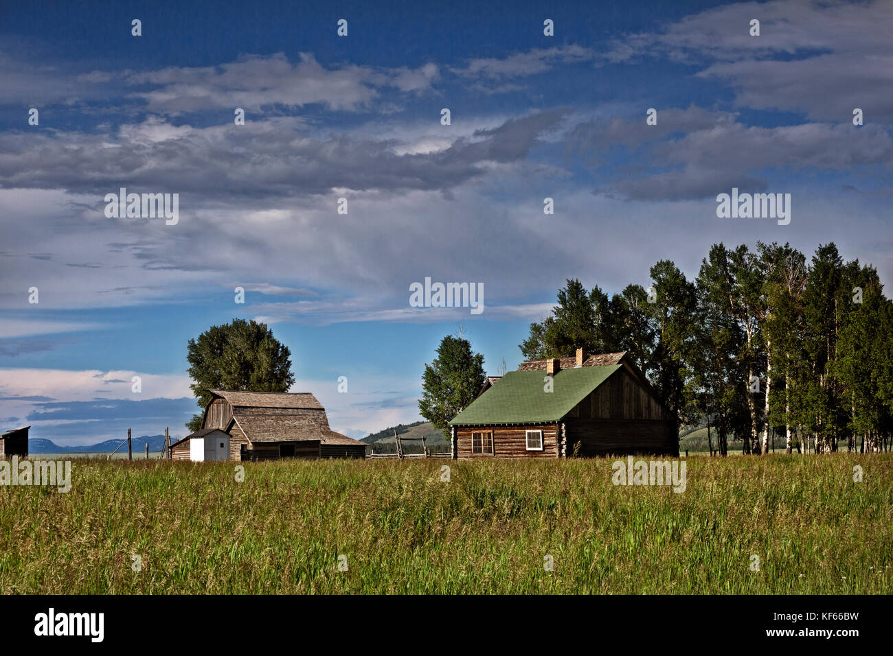 .Wyoming - pomeriggio la formazione di nubi su Antelope Flats, visto dalla fila di mormoni sul parco nazionale di Grand Teton. Foto Stock