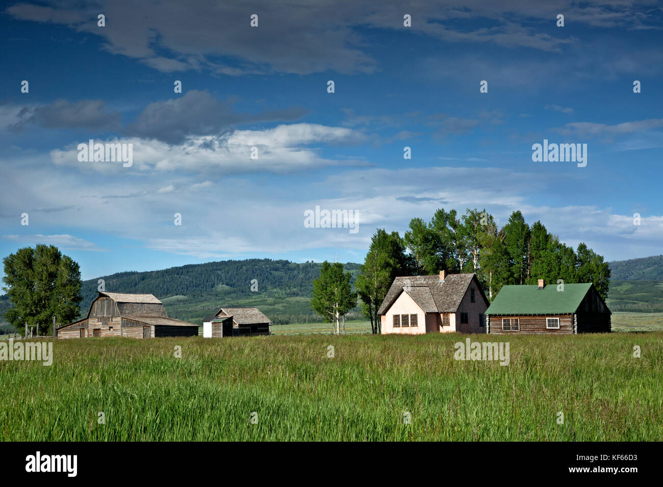 .Wyoming - pomeriggio la formazione di nubi su Antelope Flats, visto dalla fila di mormoni sul parco nazionale di Grand Teton. Foto Stock