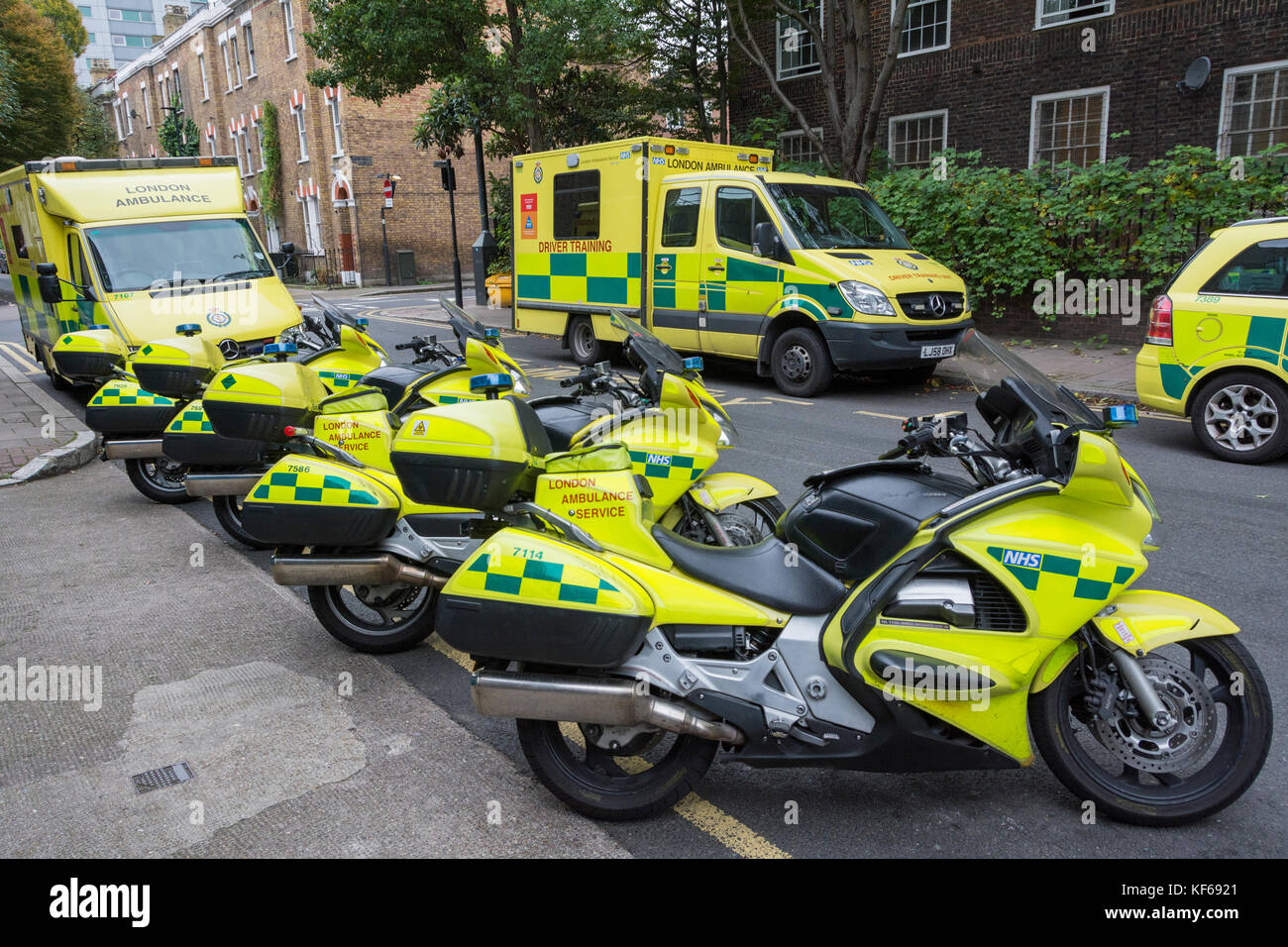 Londra servizio ambulanza sede su Waterloo Road, Lewisham, London, Regno Unito Foto Stock