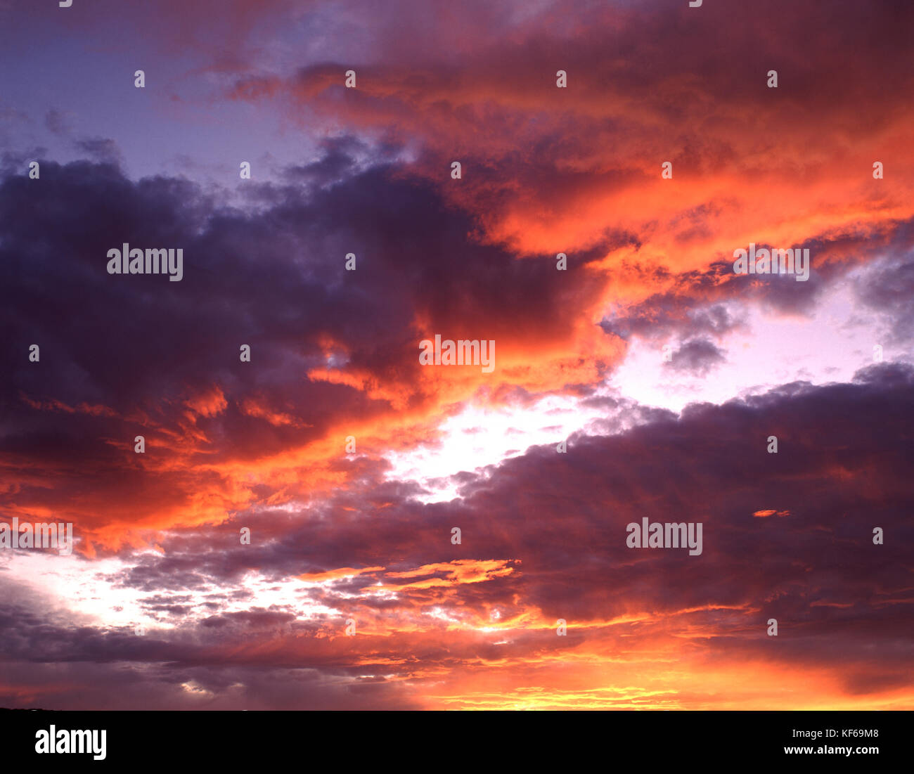 Skyscape al tramonto Foto Stock