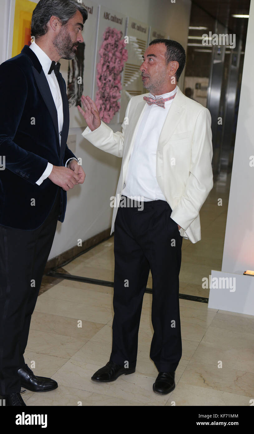 Madrid, Spagna. 26 ottobre 2017. José Luis Garci durante gli ' ABC Awards : Mariano de Cavia, Luca de Tena e Mingote 2016 ' a Madrid giovedì 26 ottobre 2017. Crediti: Gtres Información más Comuniación on line, S.L./Alamy Live News Foto Stock