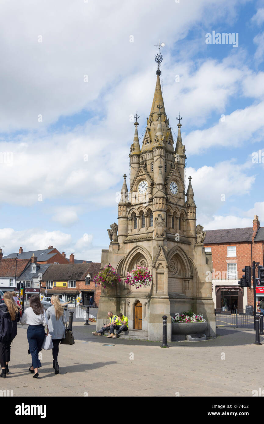 Victorian American Fountain in Market Square, Reother Street, Stratford-upon-Avon, Warwickshire, Inghilterra, Regno Unito Foto Stock