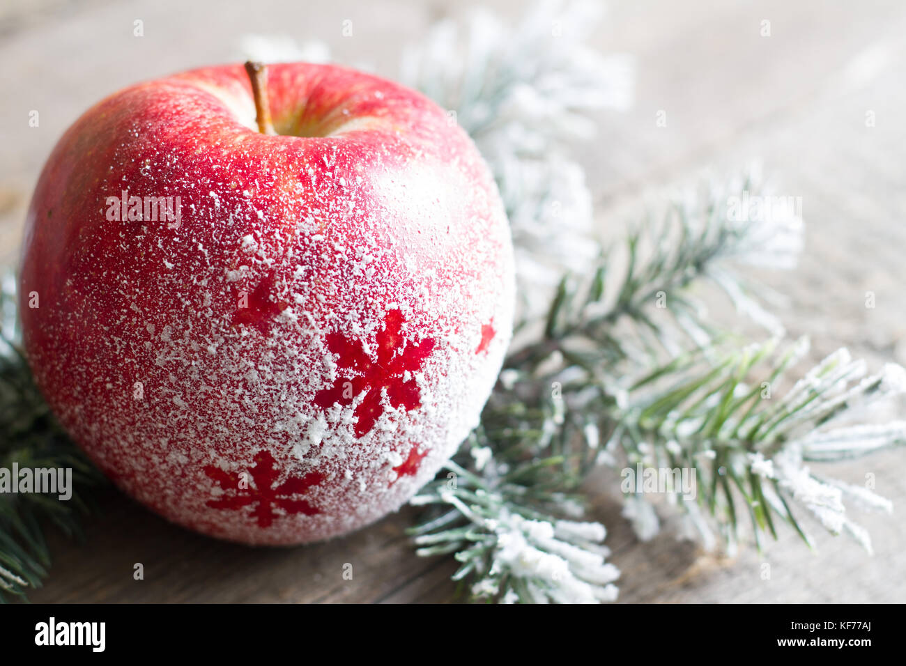 Natale apple innevato con albero astratto concetto di sfondo Foto Stock