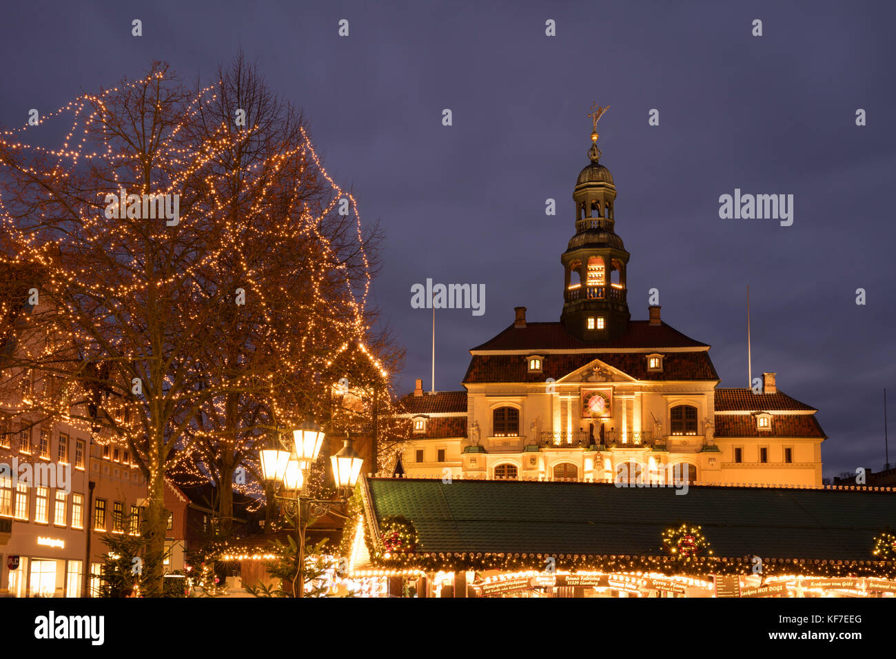 Mercatino di Natale e municipio, Lüneburg, bassa sassonia, Germania, Europa, Foto Stock