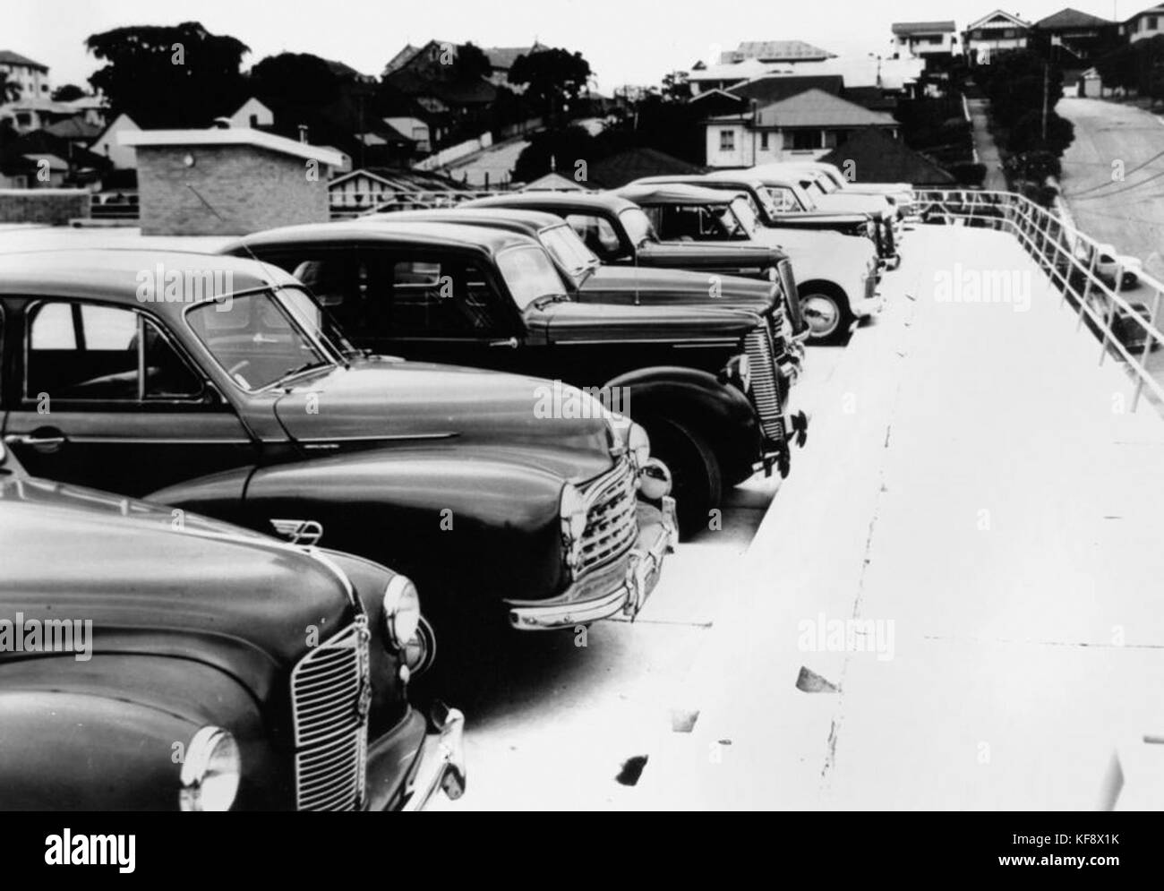 1 130327 vista dal tecnico RACQ Centro Servizi, Spring Hill, Brisbane nel 1953 Foto Stock