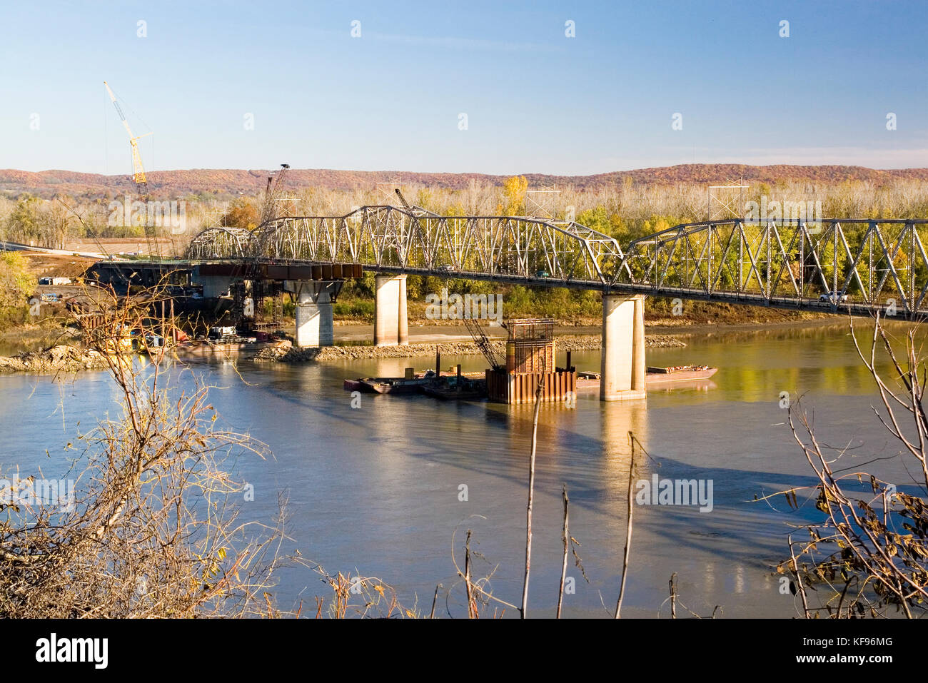 Missouri mo usa, un ponte sopra il fiume Missouri di Hermann, mo. Foto Stock
