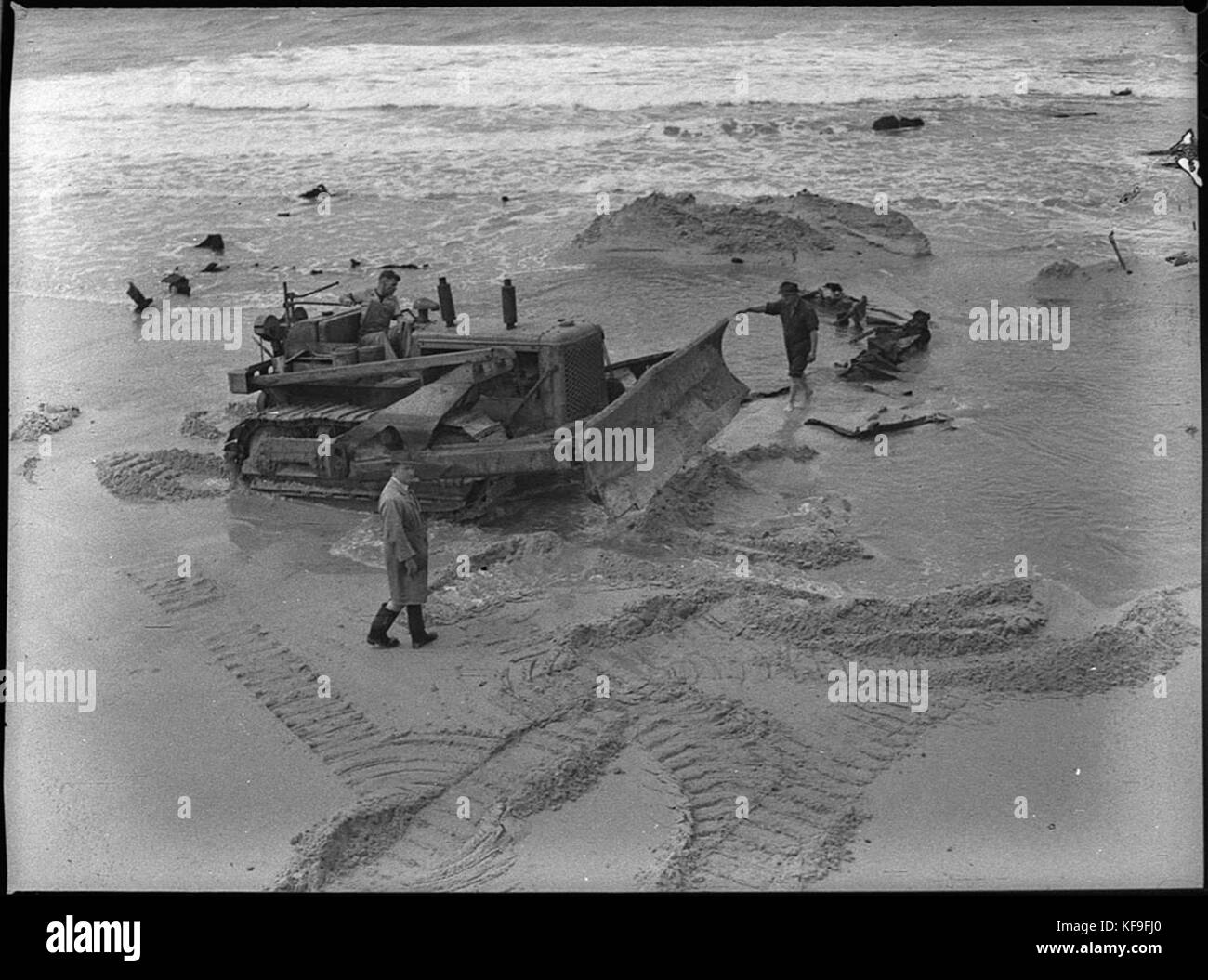 31906 Rimozione Nobbys relitto Foto Stock