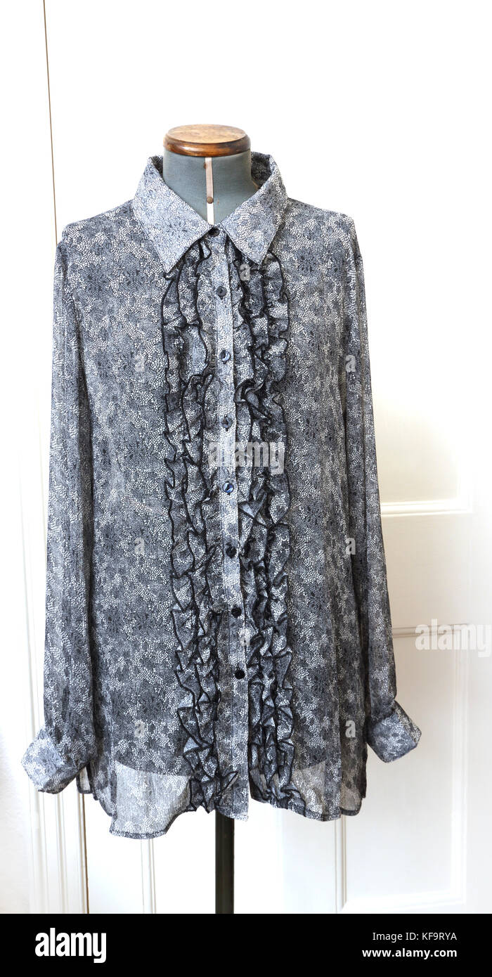 Camicetta volant store